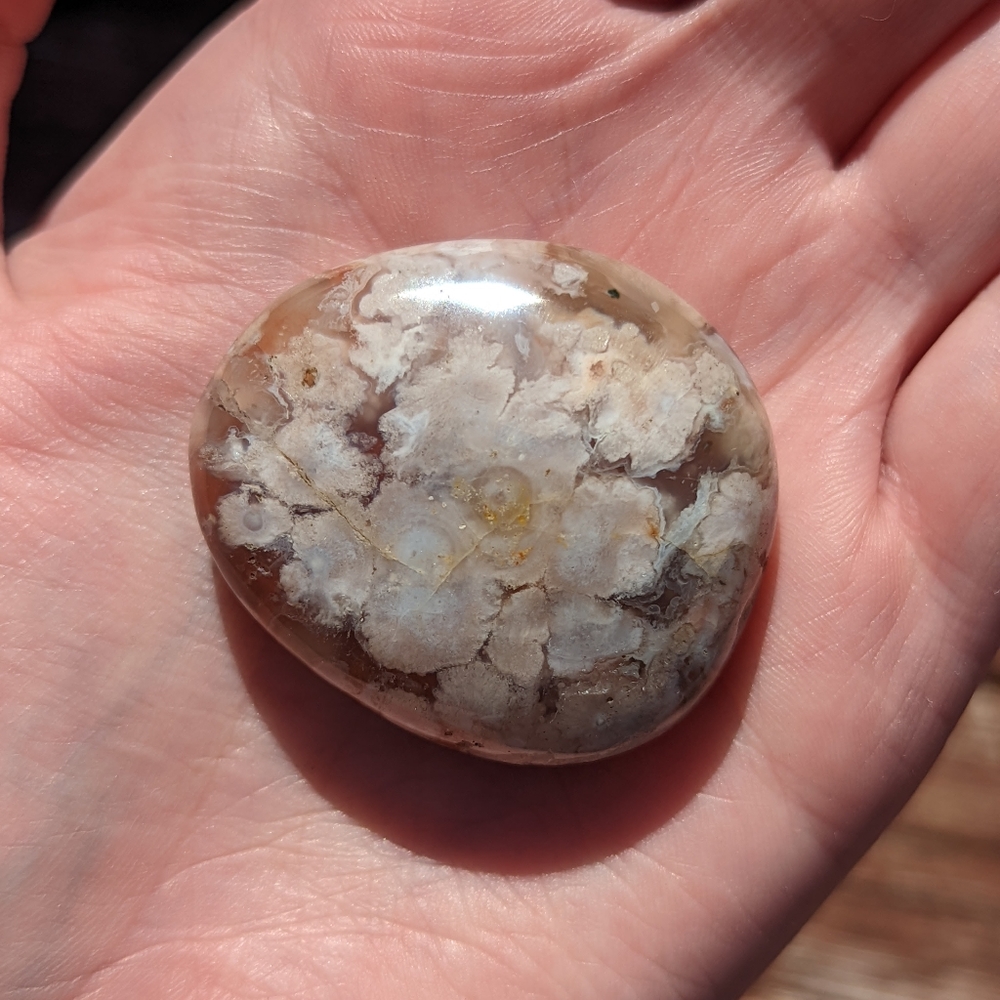 Flower Agate Palm Stone